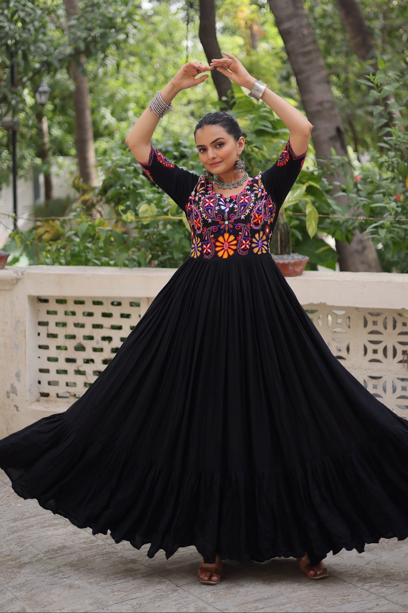 ES Navratri Special Premium Kutchi Gamthi Embroidered Gown