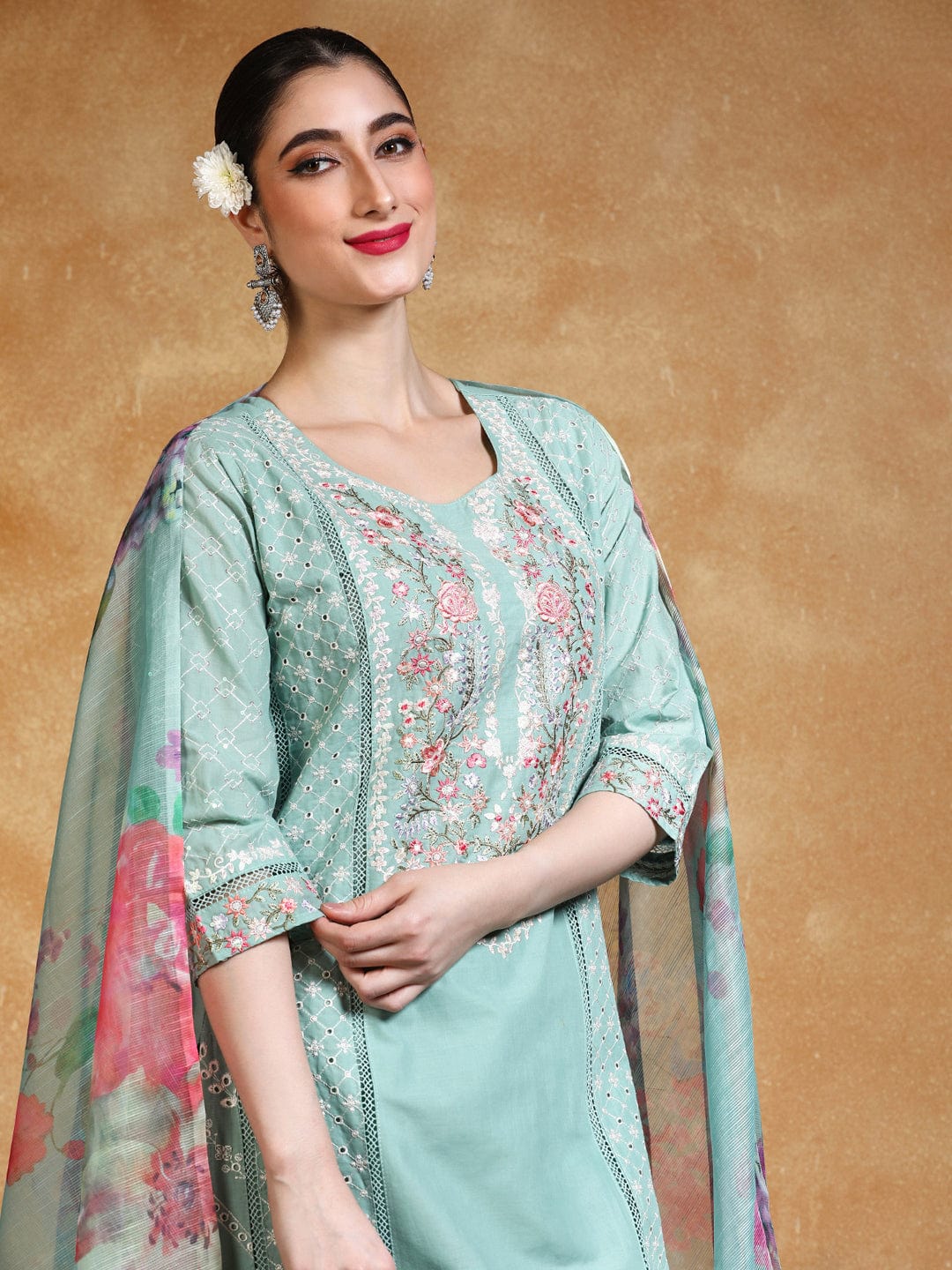KF Thread Embroidered Kurta With Trouser & Floral Printed Dupatta