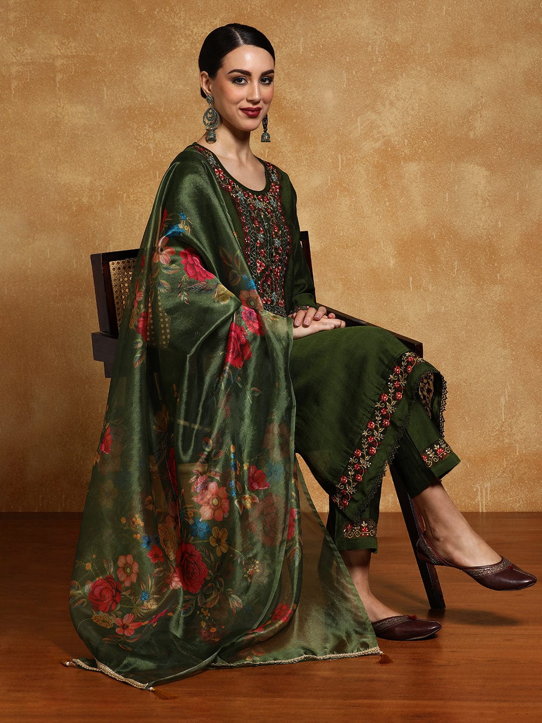 KF Women Floral Motif Thread Embroidered Yoke Kurta with Trouser & Dupatta