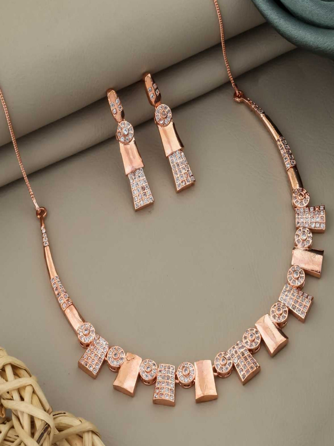 YNF Luxurious Rose Gold Alloy Necklace Set with Brilliant American Diamonds