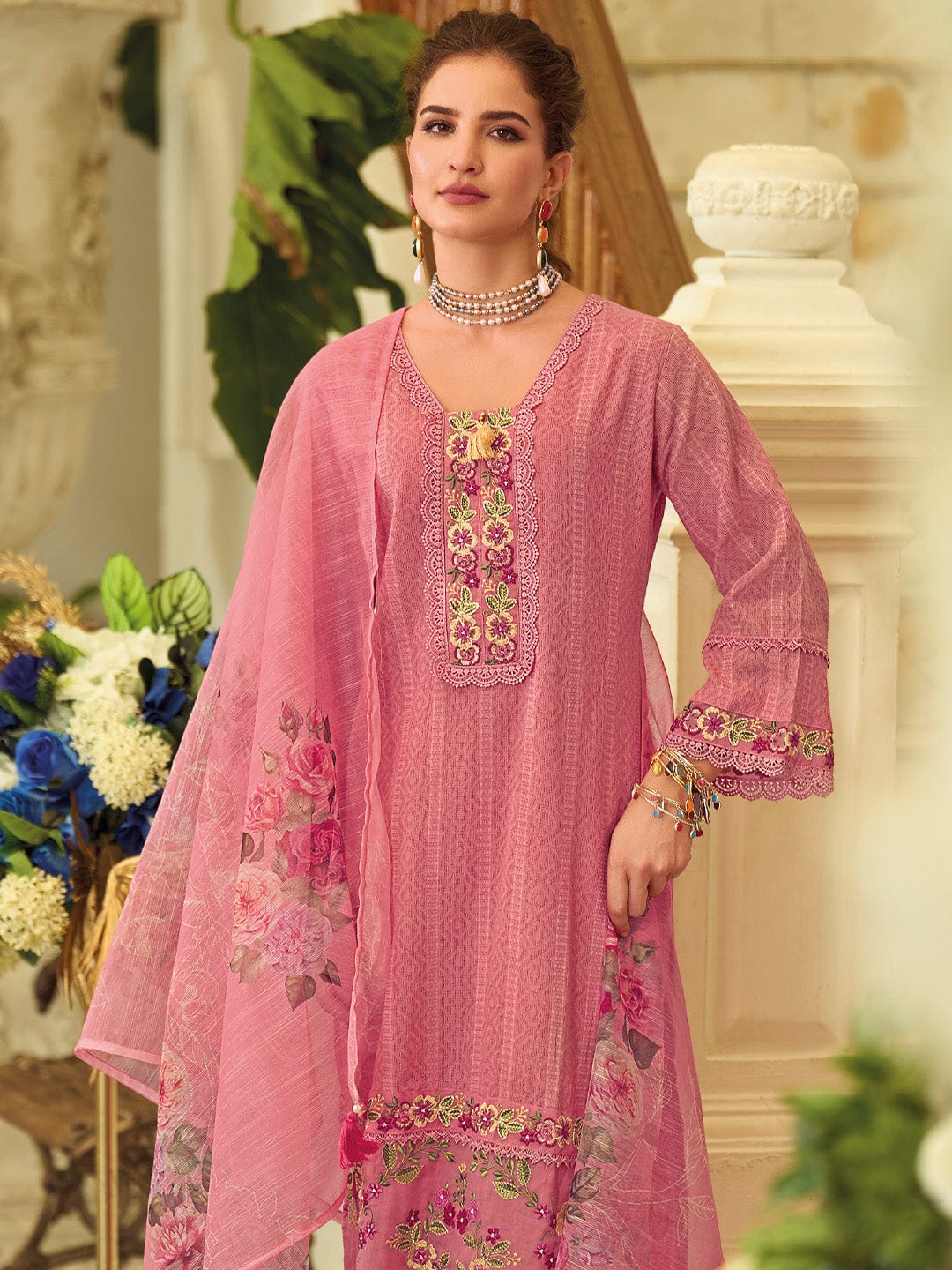KF Women Floral Motif Thread Embroidered & Orangza Lace Detailed Kurta With Trouser & Dupatta