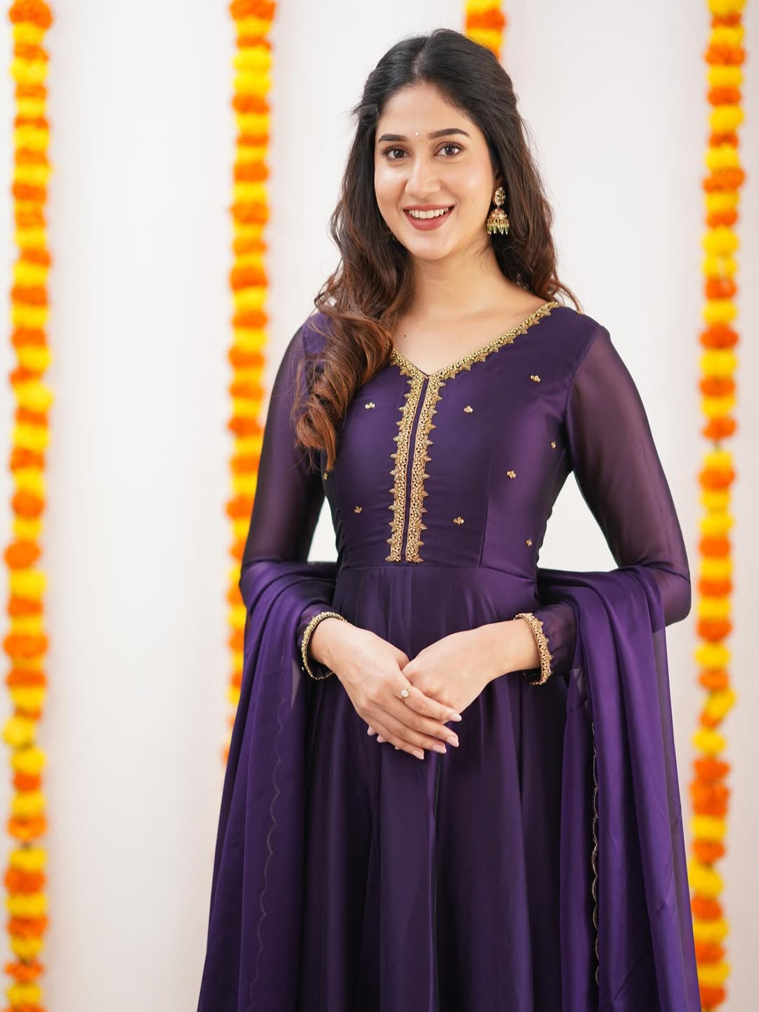 ES Elegant Hand-Embroidered Rangoli Silk Gown with Dupatta