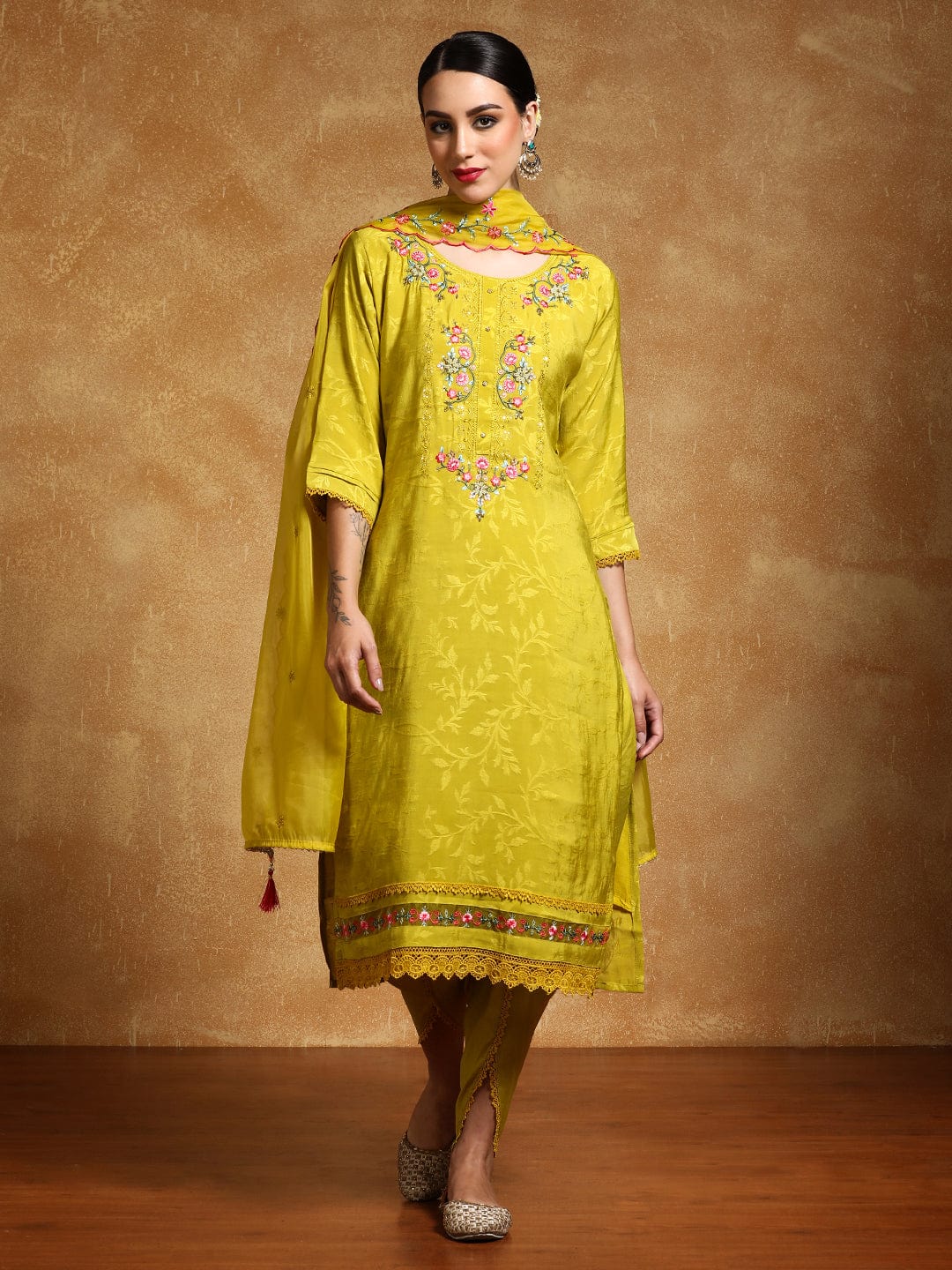 KF Floral Motif Thread Embroidered Yoke Kurta with Trouser & Dupatta