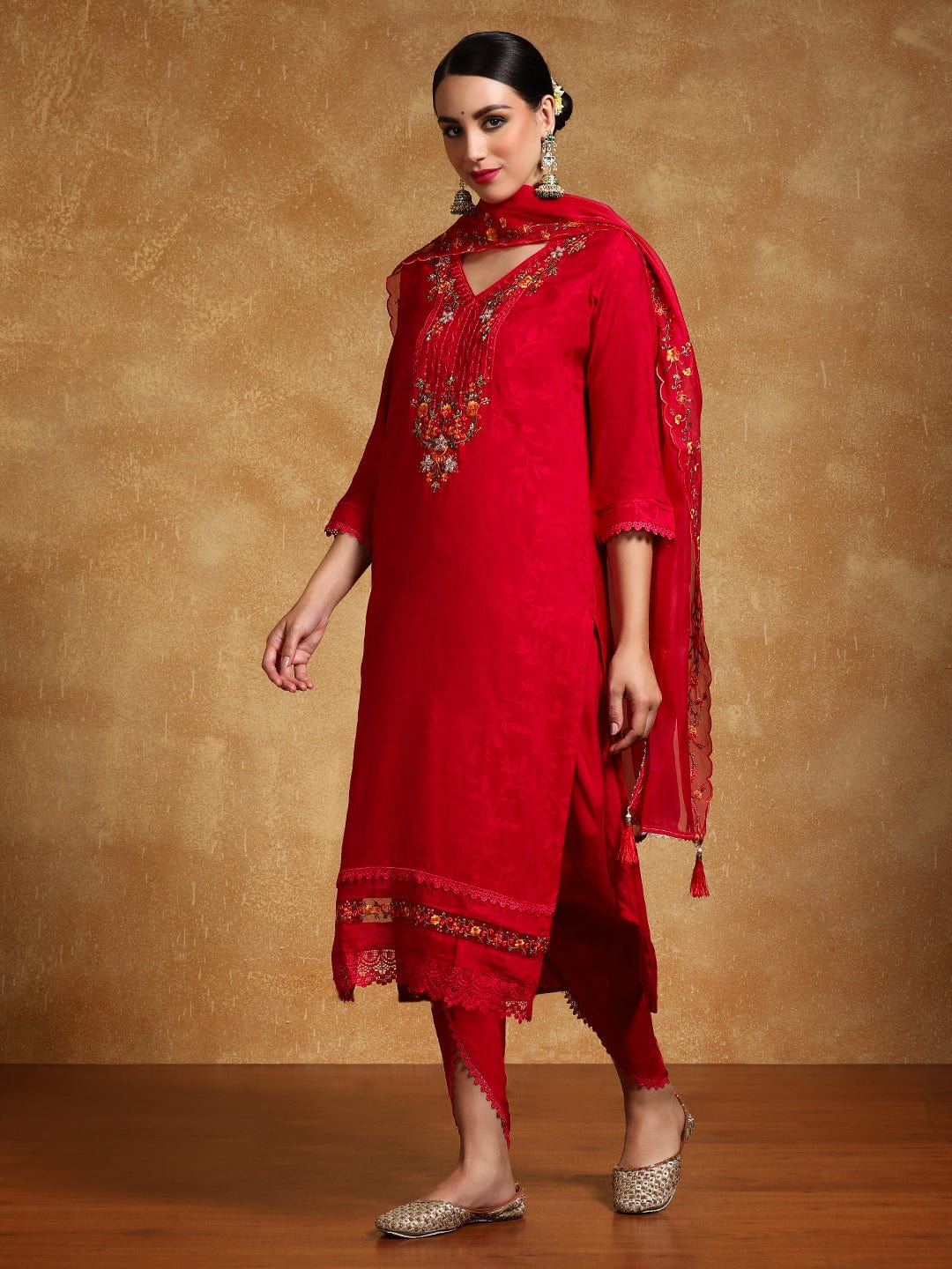 KF Floral Motif Thread Embroidered Yoke Kurta with Trouser & Dupatta