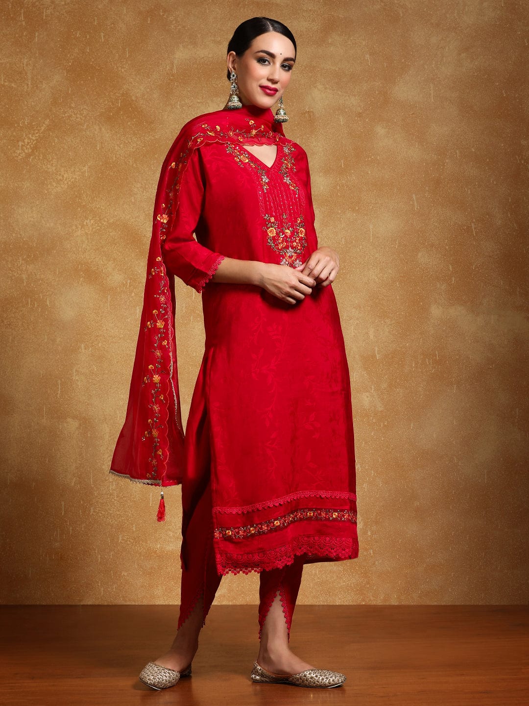 KF Floral Motif Thread Embroidered Yoke Kurta with Trouser & Dupatta