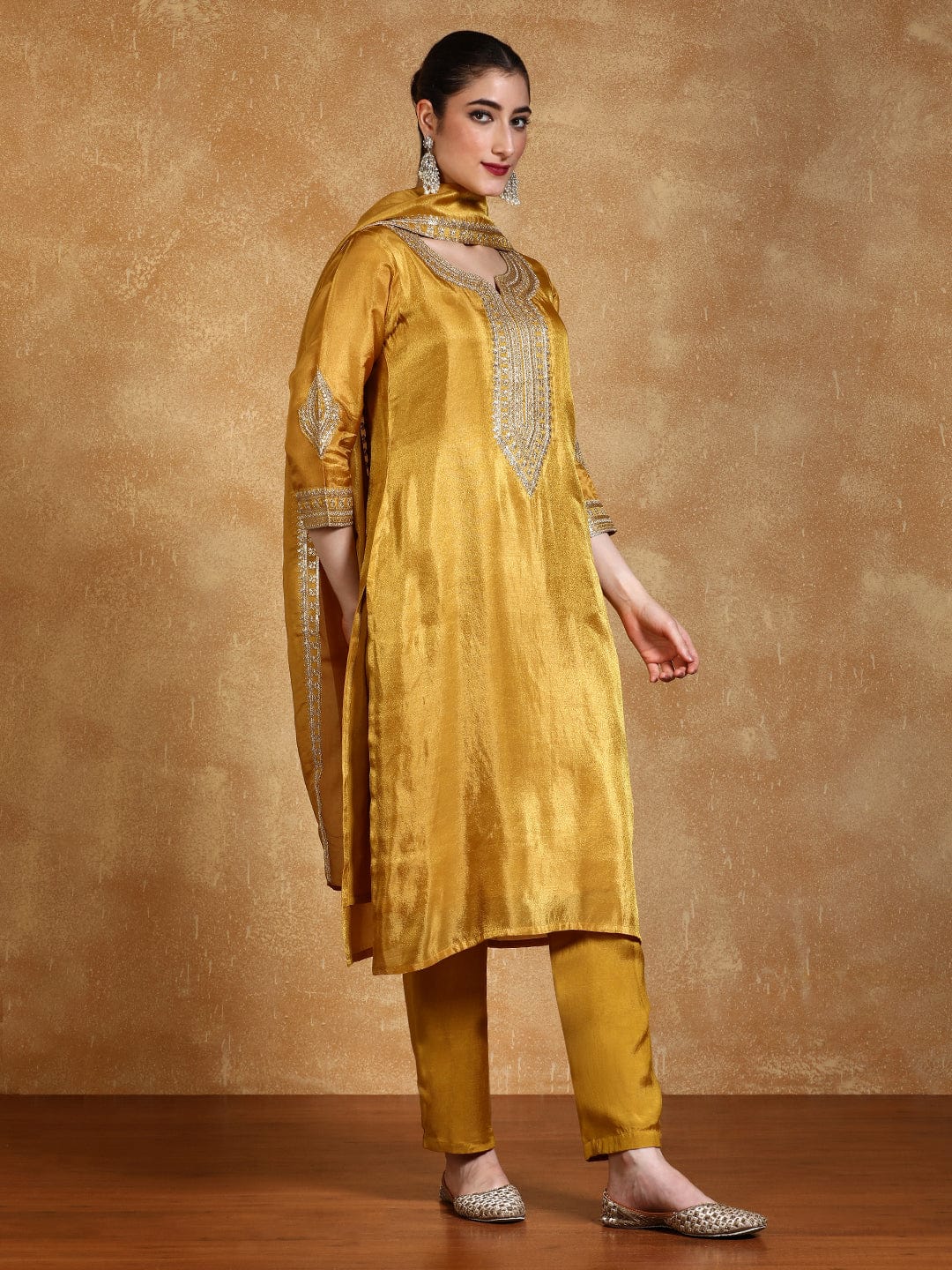 KF Zari Embroidered Yoke Kurta With Trousers And Dupatta