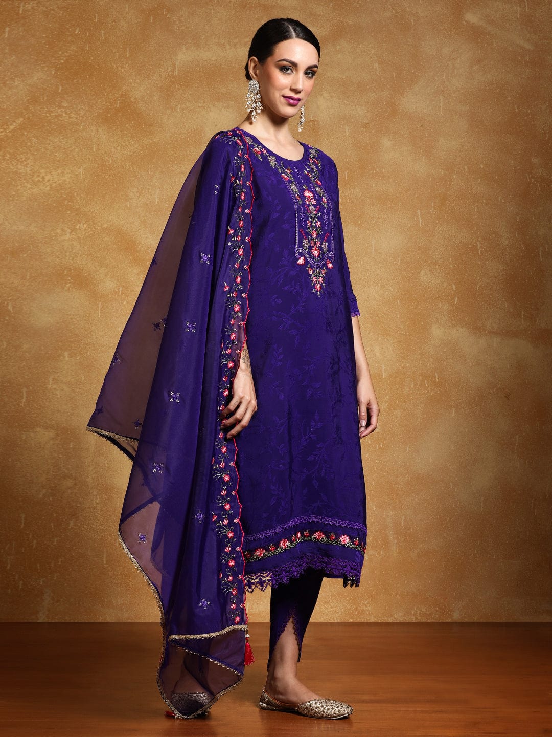 KF Floral Motif Thread Embroidered Yoke Kurta with Trouser & Dupatta
