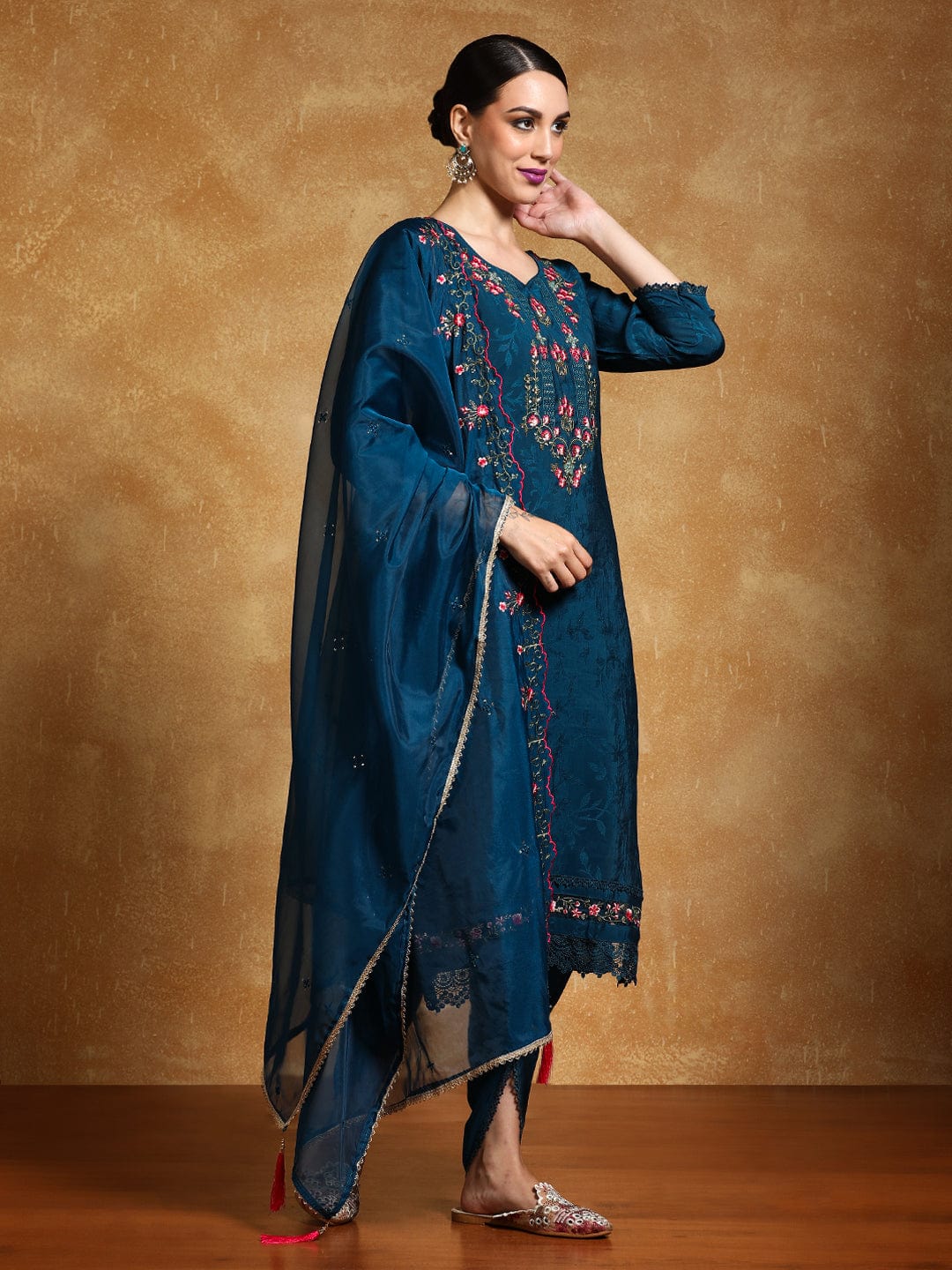 KF Floral Motif Thread Embroidered Yoke Kurta with Trouser & Dupatta