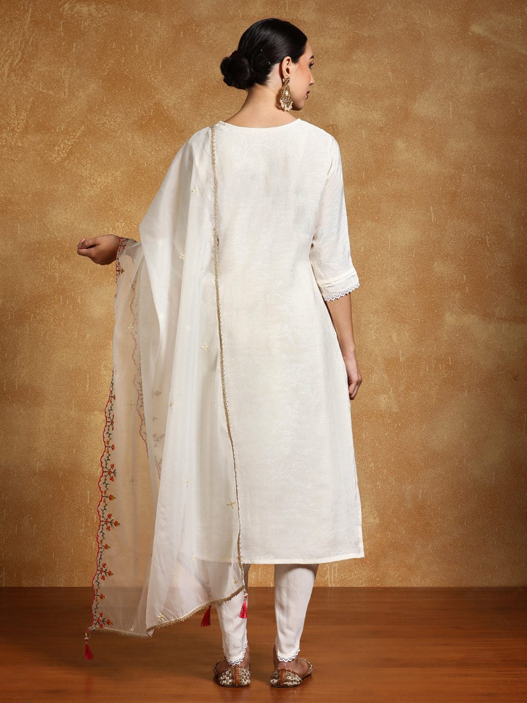 KF Floral Motif Thread Embroidered Yoke Kurta with Trouser & Dupatta