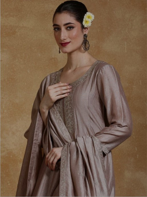 KF Zari Embroidered Yoke Kurta With Pant And Dupatta