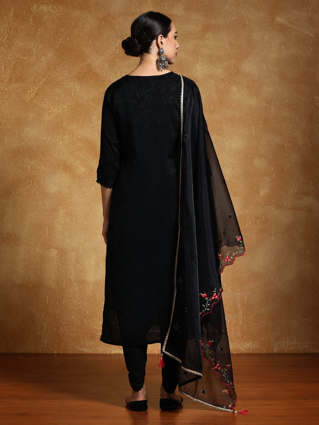KF Floral Motif Thread Embroidered Yoke Kurta with Trouser & Dupatta