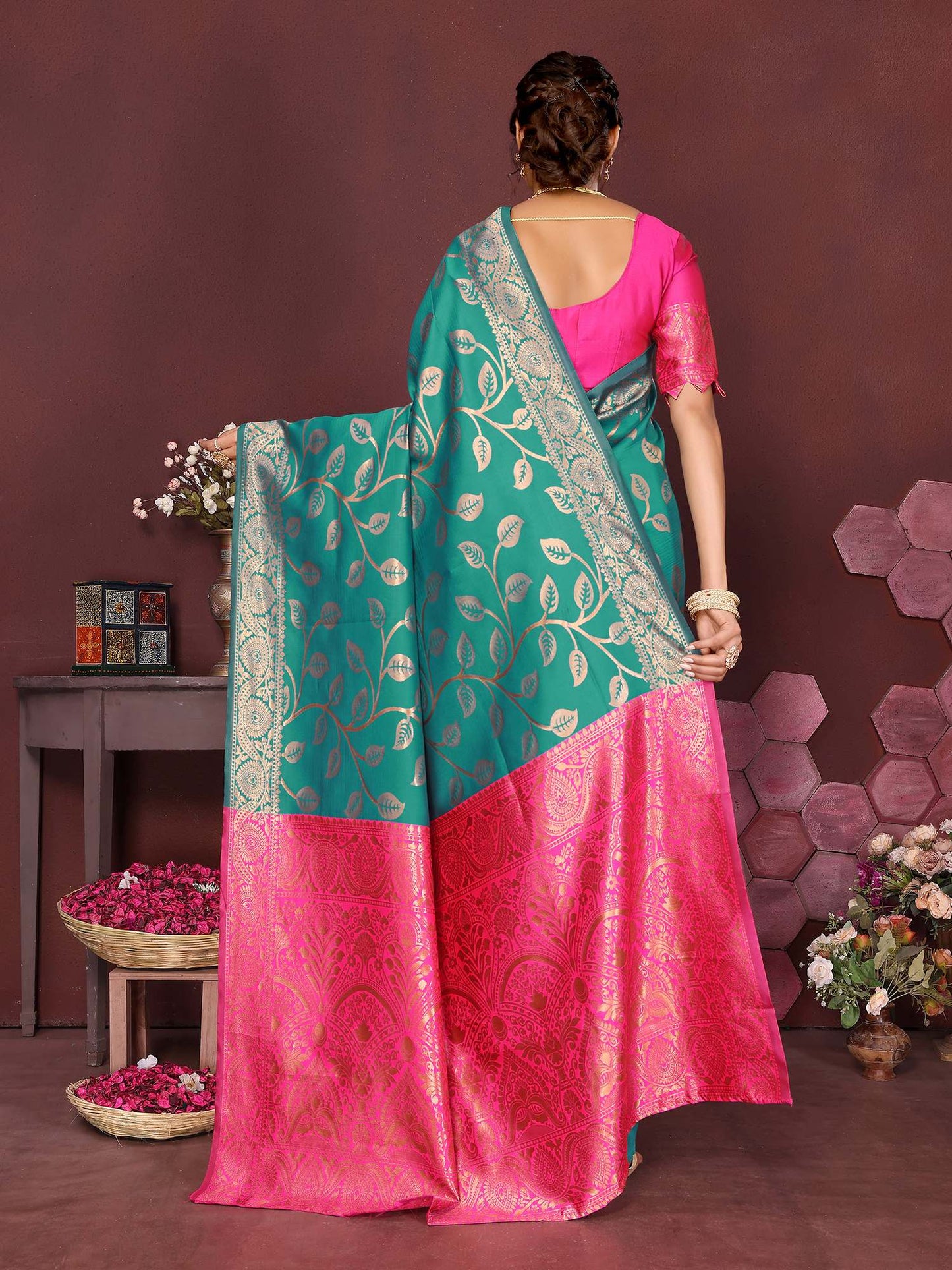 KF Women Kanjivaram Banarasi Silk Woven Design Saree