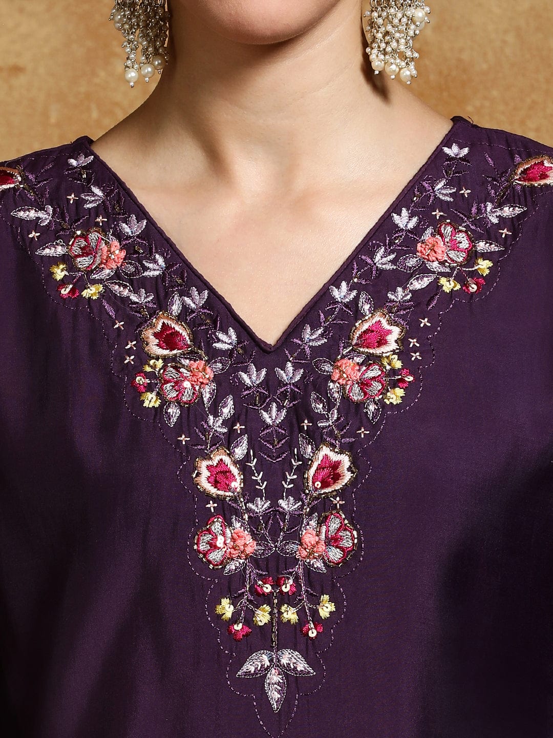 KF Floral Heavy Thread Embroidered Schffili Hem Kurta with Trouser & Dupatta