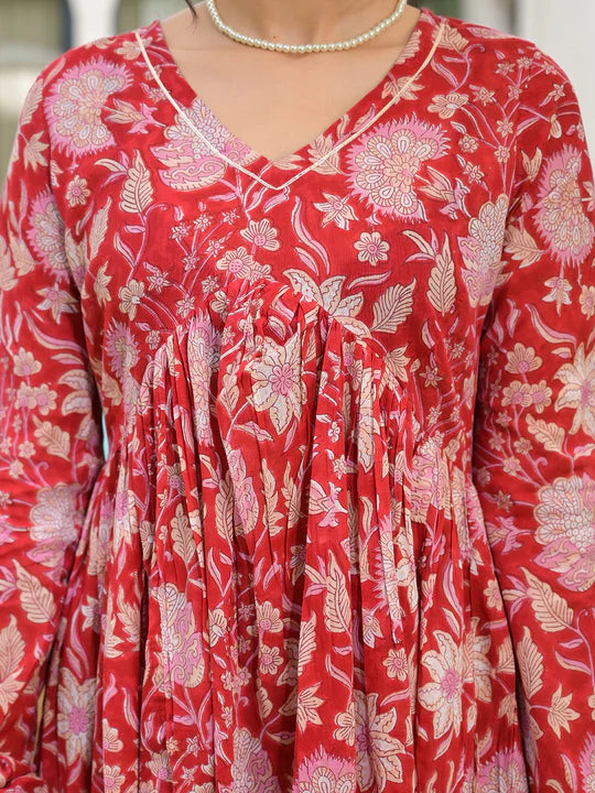 Divena Floral Printed Red Cotton Alia Cut Kurta Set for women - SSDK2024