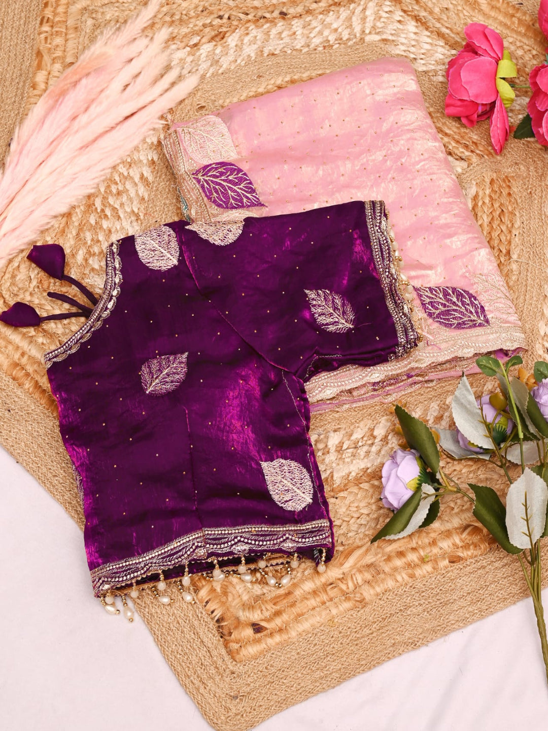 ES Luxurious Embroidered Saree with Ready-to-Wear Contrast Blouse
