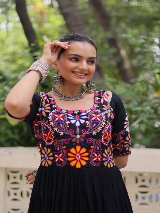 ES Navratri Special Premium Kutchi Gamthi Embroidered Gown