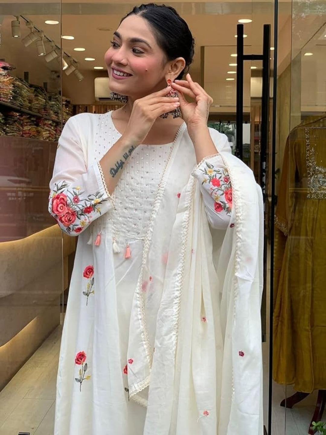 RE Designer White 3-Piece Festive Suit – Chanderi Silk & Embroidery