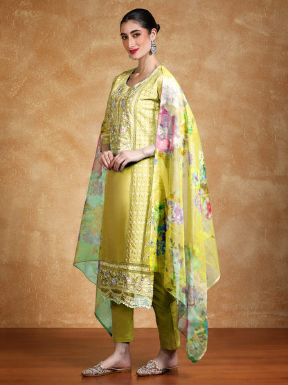 KF Thread Embroidered Kurta With Trouser & Floral Printed Dupatta