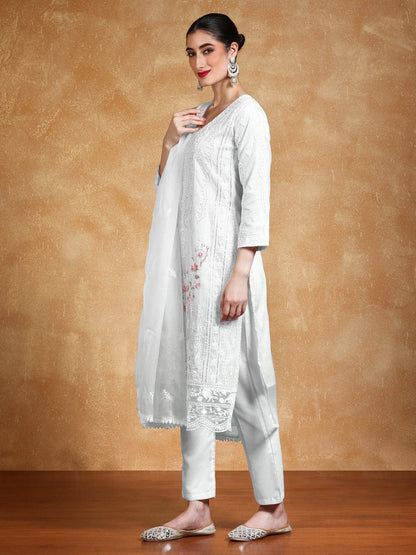KF Women Floral Heavy Embroidered Kurta With Trouser & Dupatta