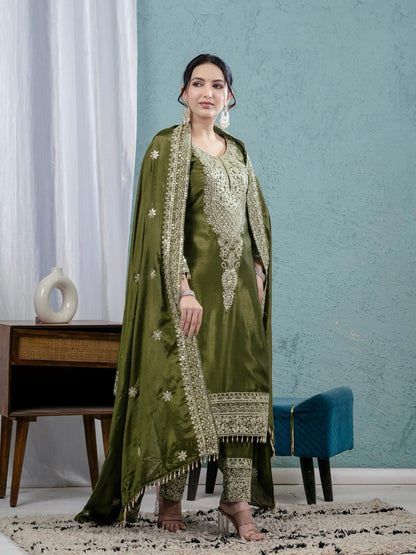 ES Chinnon Silk Suite With Heavy Embroidery Coding Sequence Work