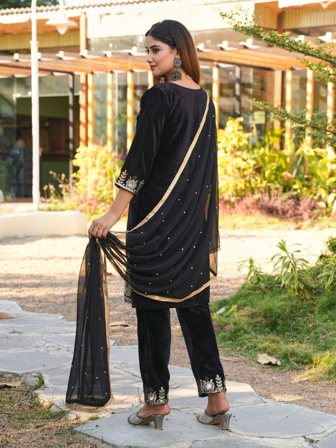 RE Designer 9000 Velvet Embroidered Suit Set with Sequin Work & Pearl Lace Dupatta (M-XXL)