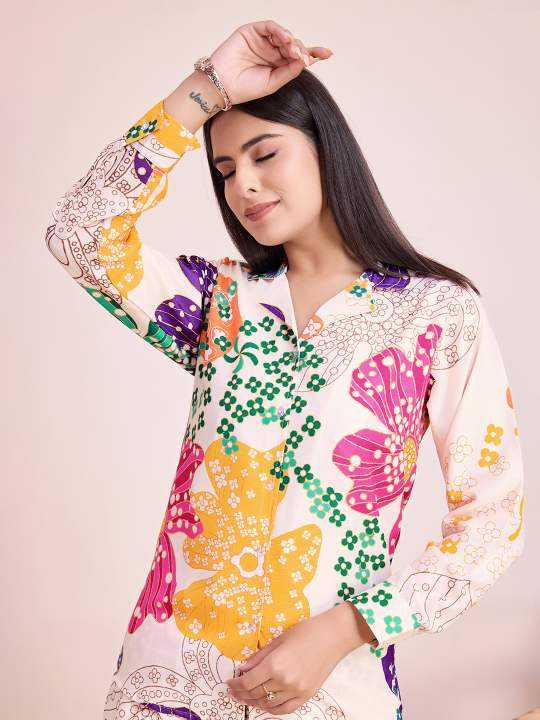 YNF ट्रेंडी व्हाइट फ्लोरल रेयॉन को-ऑर्ड सेट | कैज़ुअल और रेडी-टू-वियर टॉप-पैंट आउटफिट