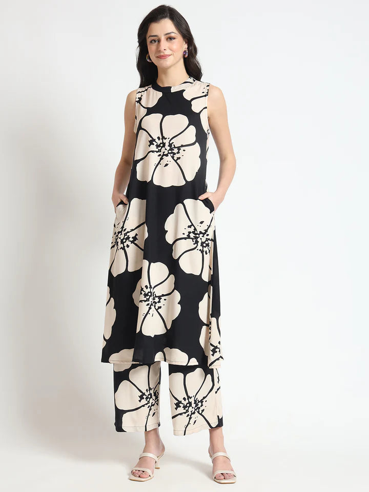 Divena Black Beautiful Floral Print Rayon Sleeveless straight-cut kurta with Pant for