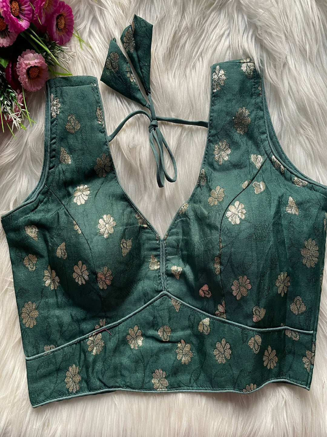 ES Designer Dola Silk Jacquard Partywear Blouse – Intricate Cosmos Viscose Weave