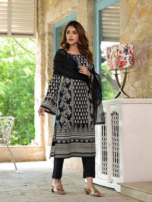 Divena Black Cotton Straight Fit Knee Long Kurta Set for Women - SSDK2008