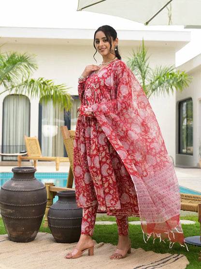 Divena Floral Printed Red Cotton Alia Cut Kurta Set for women - SSDK2024