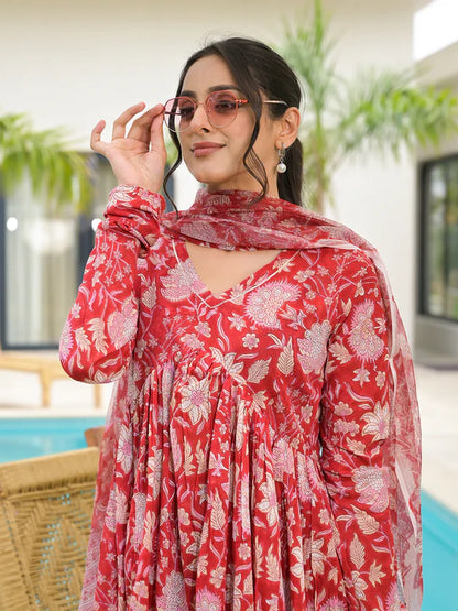 Divena Floral Printed Red Cotton Alia Cut Kurta Set for women - SSDK2024