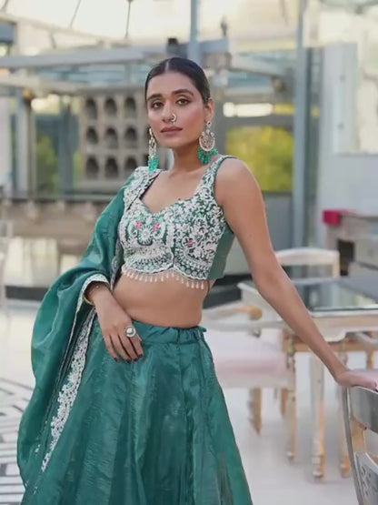 ES Elegant Gold Crush Lehenga Set with Sequins, Jarkan Work